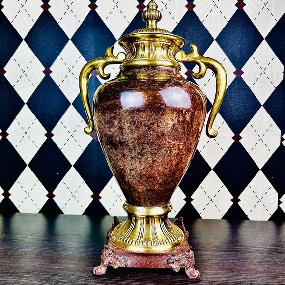 Neoclassical Gilt Metal Urn Pair Mid Century Modern Hollywood Regency Luxury - Picture 4 of 16